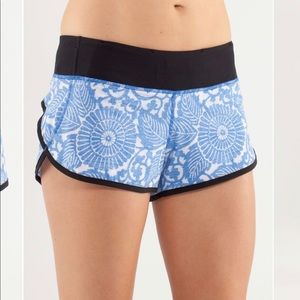 Lululemon Speed Up Shorts *RARE*